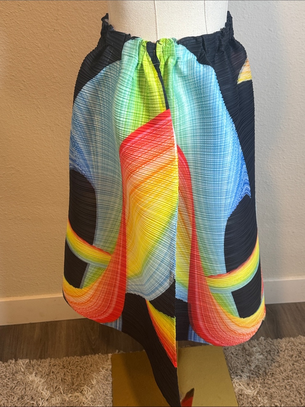 Vanite Couture Pleated Colorful Abstract Full Skirt One Size - Picture 4 of 13